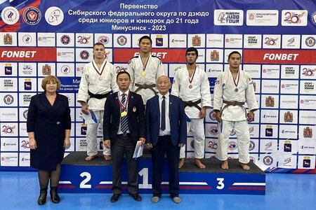 66 кг. 1 место Ондар Тумат, 3 место Ондар Тумен. ЦСКА-Тыва