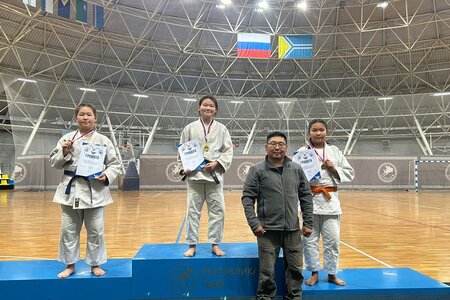титул (11)