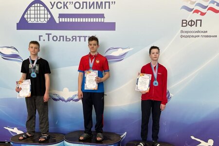 001 100брасс 1 место  МатейА
