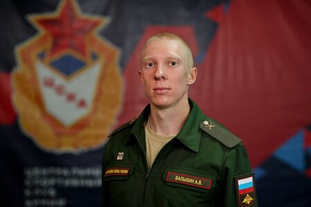 DyZlx23tvKo